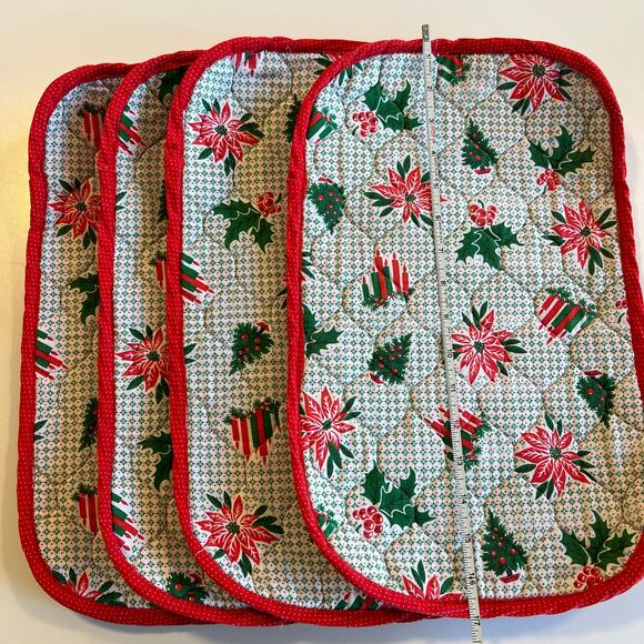 Christmas Apron with Matching Placemats - Picture 6 of 8